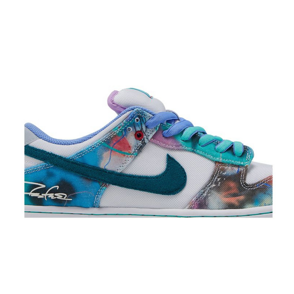 Nike SB Dunk Low 'Bleached Aqua' (Women)